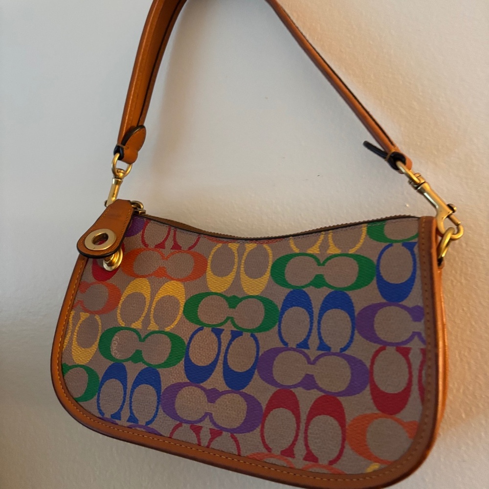 Coach swinger pride purse
